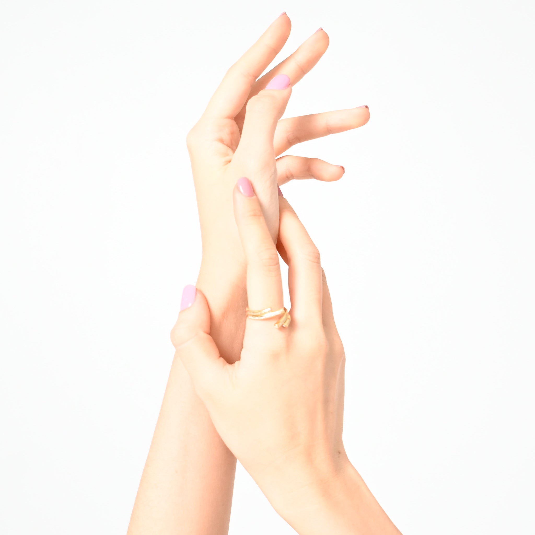 IE OPEN TWIST RING WITH DIAMONDS